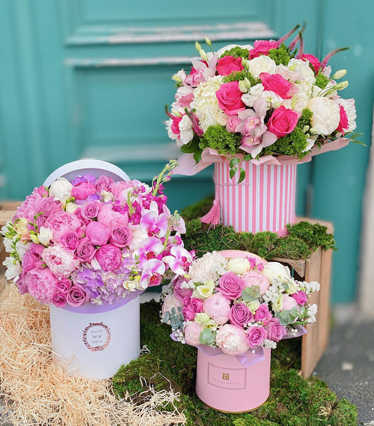 Pink & White Hatbox Arrangement Set