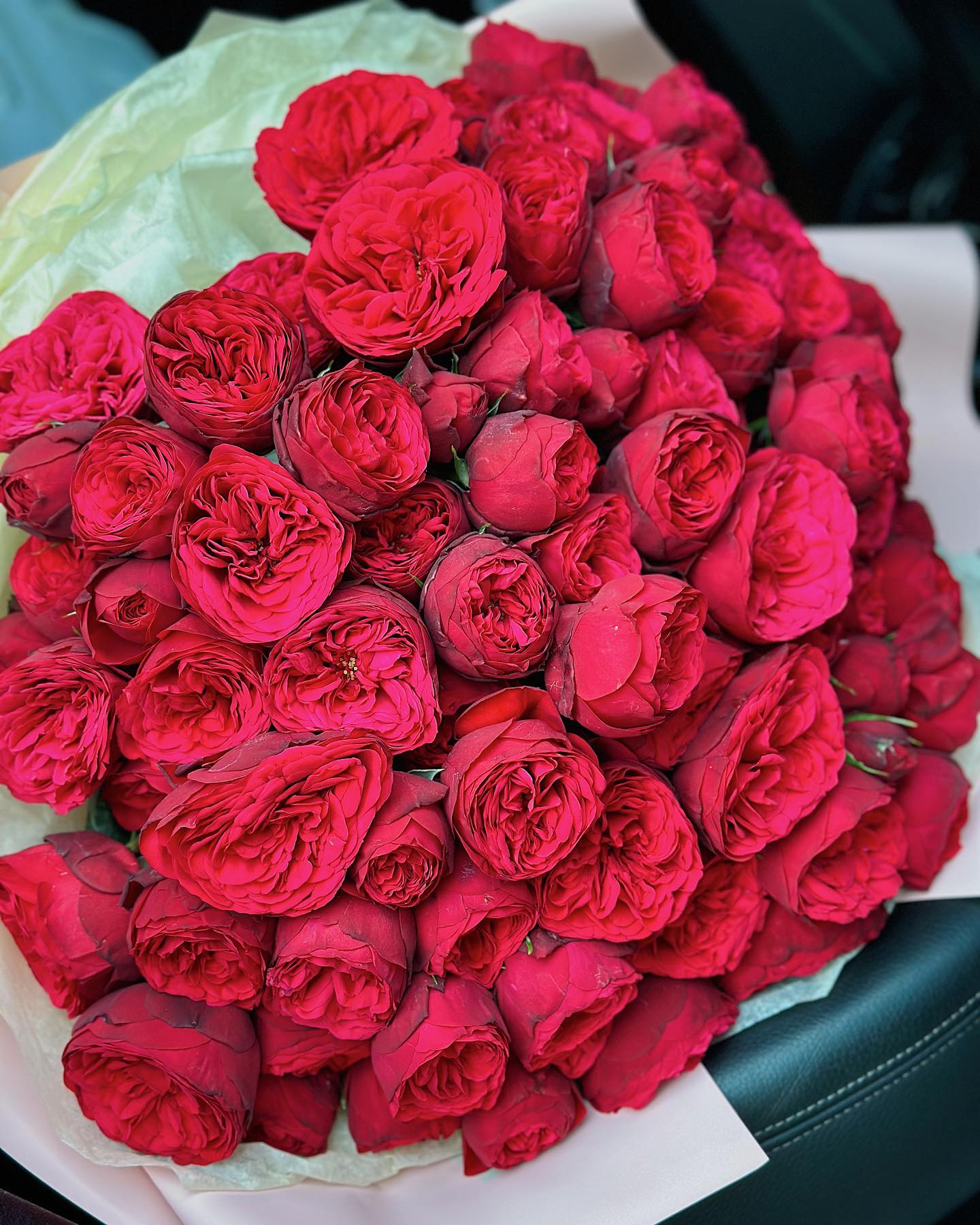 Luxury Red Rose Bouquet